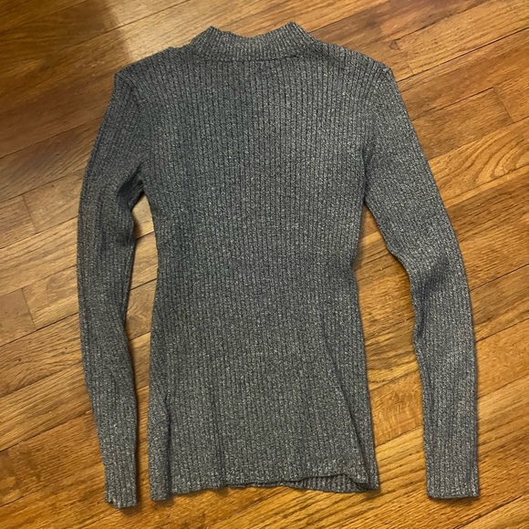 H & M sweater shirt - Picture 3 of 4